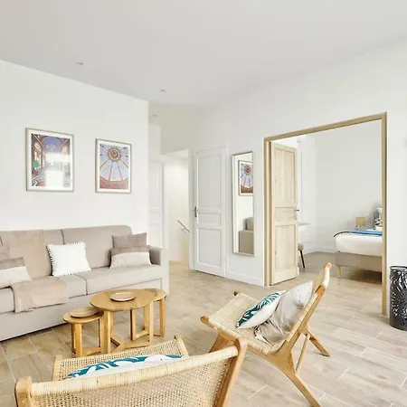 Opera - Beautiful Flat For 6 Pax *